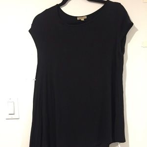 Black side long t-shirt